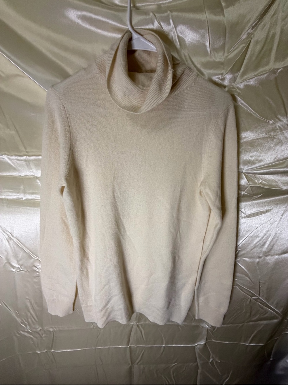 Ann Taylor 100% Cashmere Turtleneck Sweater Womens M Ivory Cream Classic